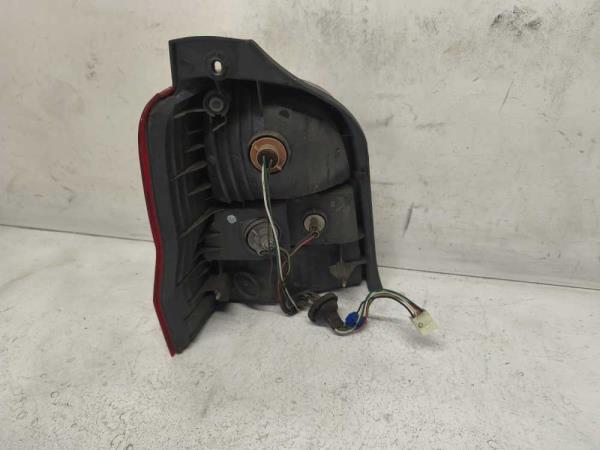 FEU ARRIERE DROIT MAZDA - Vue 2